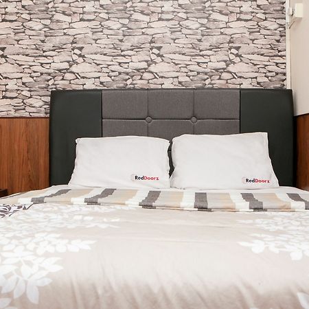 Reddoorz Plus Near Riau Street Bandung Luaran gambar
