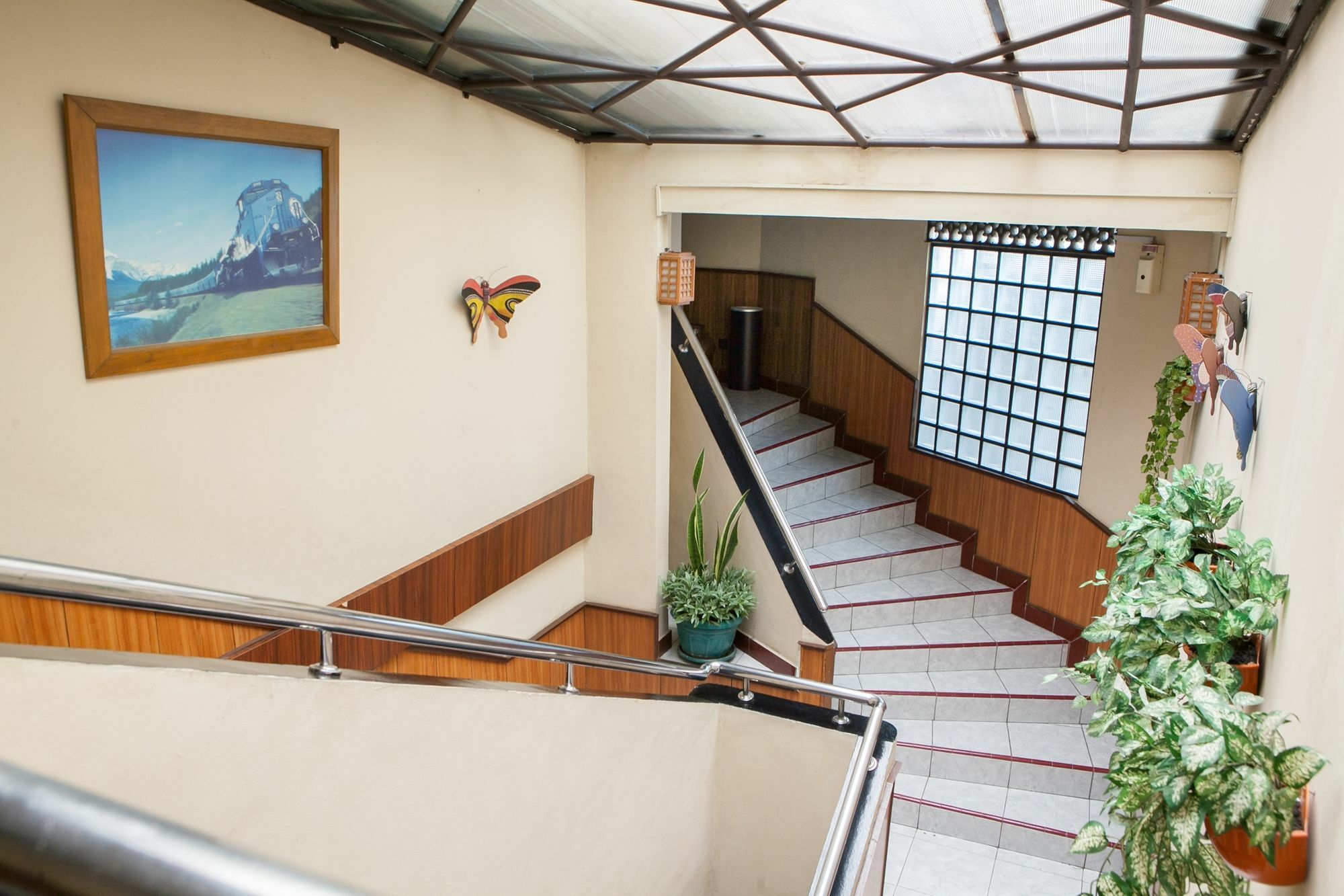 Reddoorz Plus Near Riau Street Bandung Luaran gambar